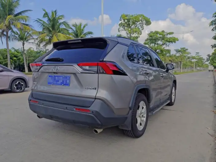 Toyota RAV4 2022 Model 2.0L CVT 2WD Urban Edition – фото 5