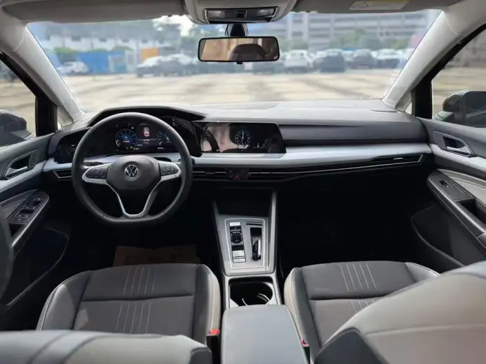 Volkswagen Golf 2021 Model 280TSI DSG R-Line – фото 7
