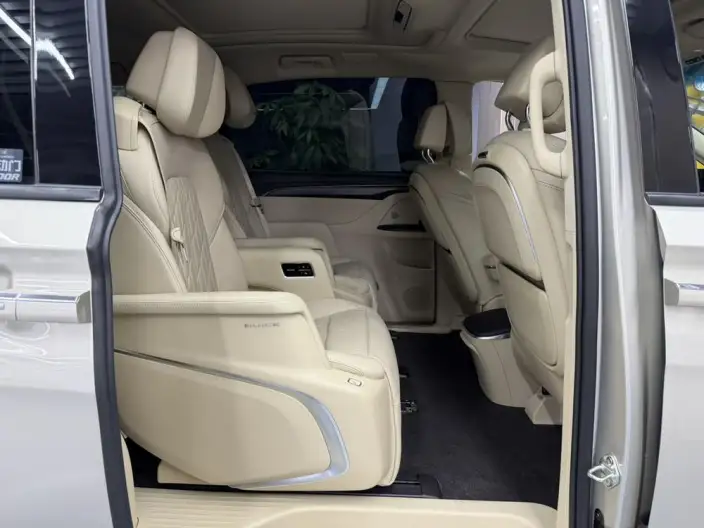 Buick GL8 2022 Model ES Luzun 653T Luxury Model – фото 10