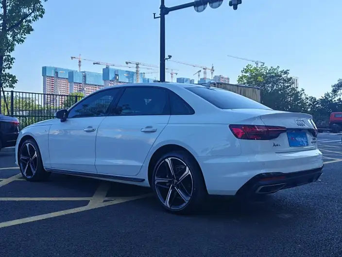 Audi A4 L 2024 Model 40 TFSI Luxury Dynamic Model – фото 5