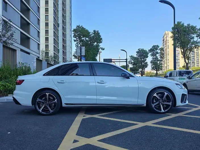 Audi A4 L 2024 Model 40 TFSI Luxury Dynamic Model – фото 8