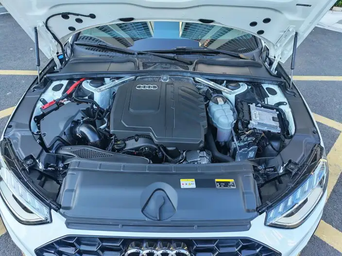 Audi A4 L 2024 Model 40 TFSI Luxury Dynamic Model – фото 9