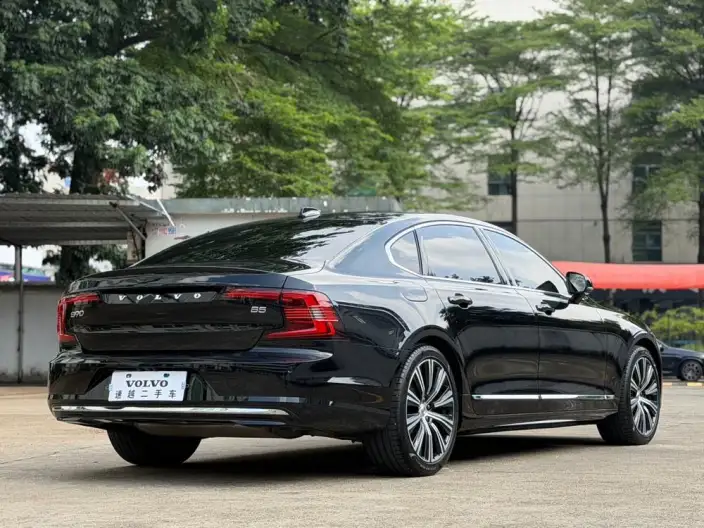 Volvo S90 2023 Model B5 Smart Range Deluxe Edition – фото 6