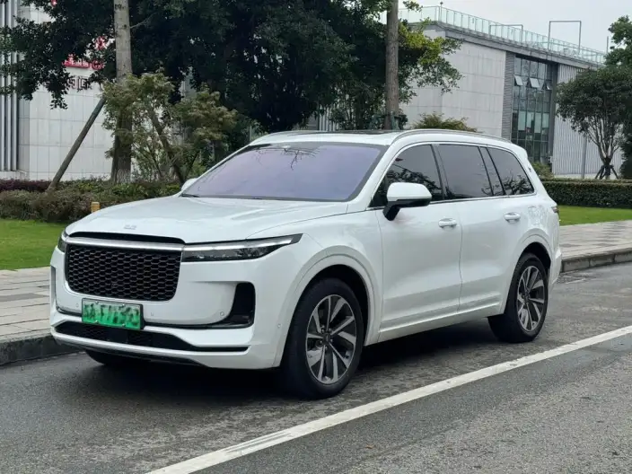 Li Auto ONE 2021 Model Extended Range 6 seat Edition – фото 1