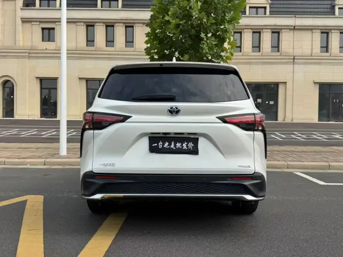 Granvia 2023 Model Intelligent Hybrid 2.5L Comfort Edition – фото 5
