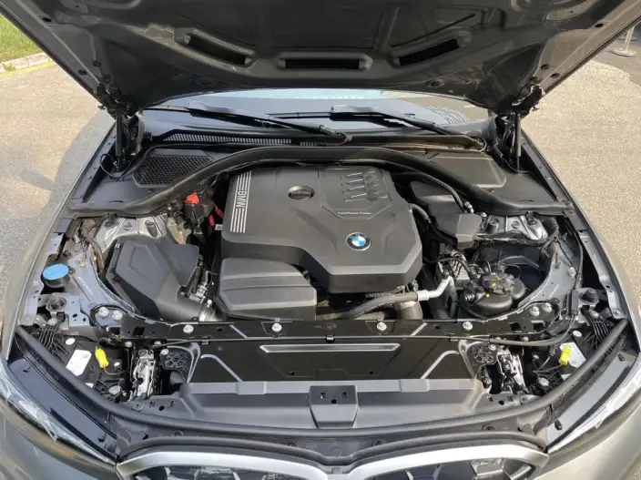 BMW 3 Series 2023 Model 325Li M Sports Set – фото 6