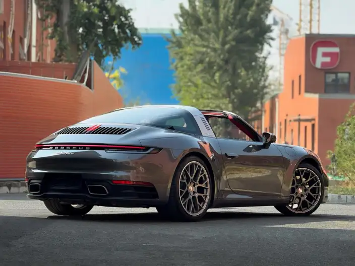 PORSCHE 911 2022 Model Targa 4 3.0T – фото 6