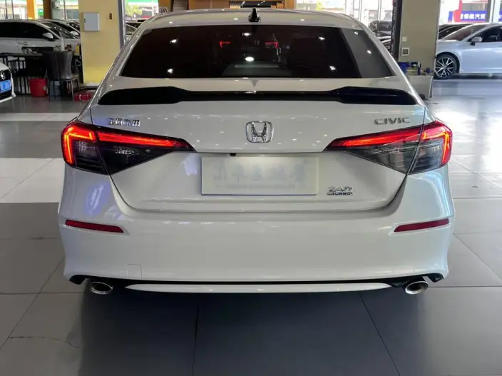 Honda Civic 2022 Model 240TURBO CVT Combustion Edition – фото 5