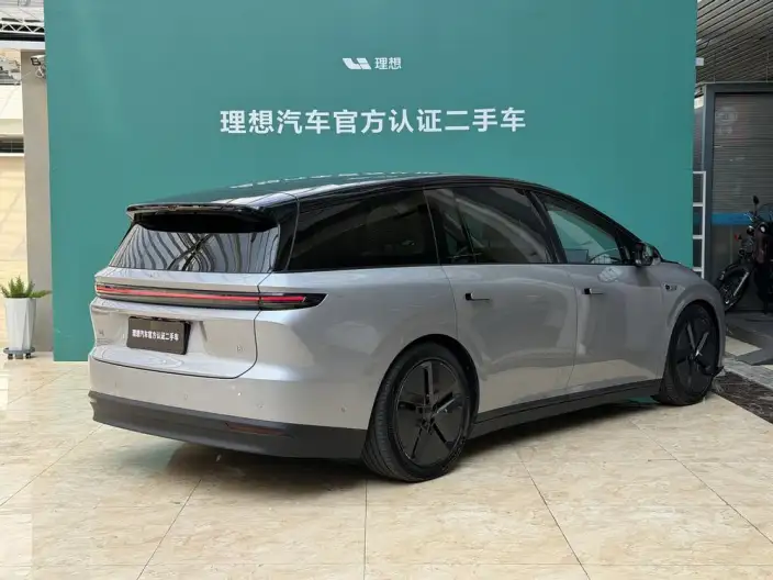 Li Auto i8 2025 Model Standard Edition – фото 4