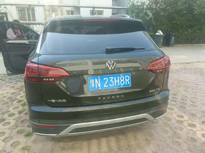 Volkswagen Tayron 2022 Model 280TSI 2WD Luxury Zhilian Edition – фото 5