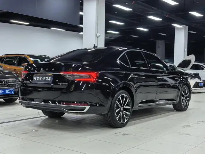 Skoda Superb 2023 Model Facelift TSI280 DSG Exclusive Edition – фото 7