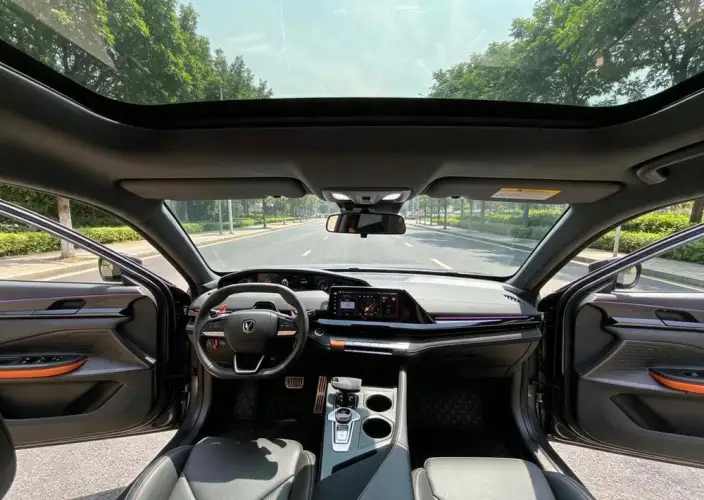 Changan UNI-V 2022 Model 1.5T Sports Edition – фото 8