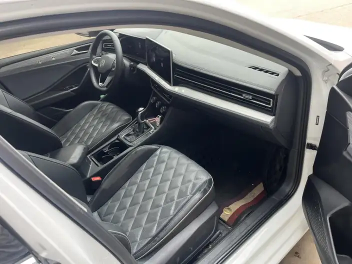 Volkswagen Sagitar 2023 Model 300TSI DSG Beyond Edition – фото 7