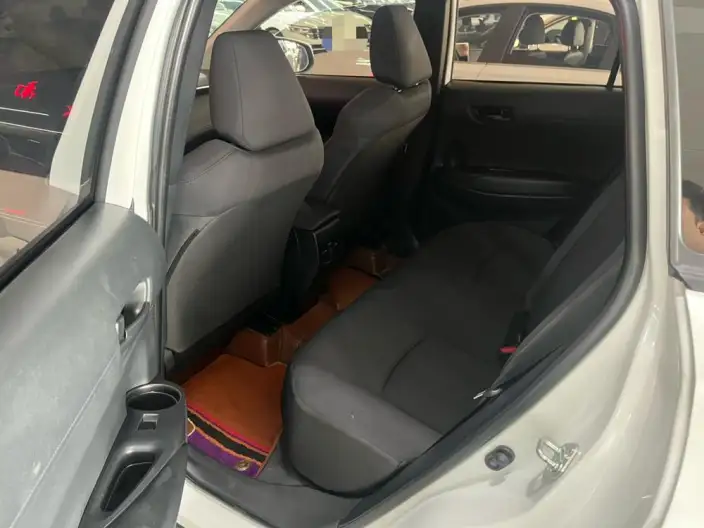 Toyota Corolla Cross 2022 Model 2.0L Pioneer Edition – фото 8