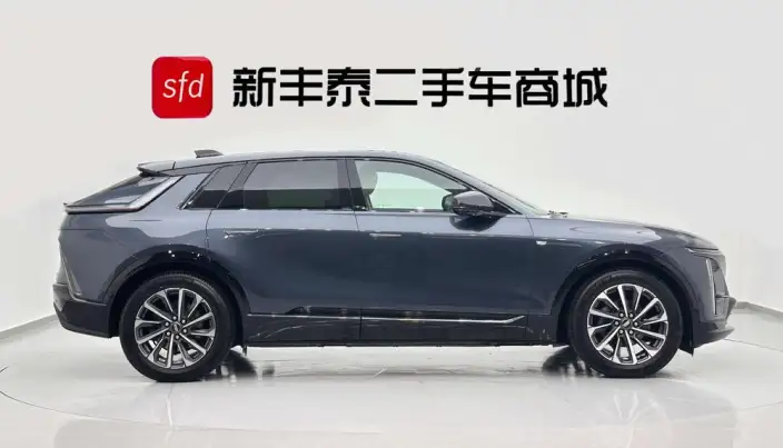 IQ Lyriq 2022 Model 4WD High performance Premium Edition – фото 7