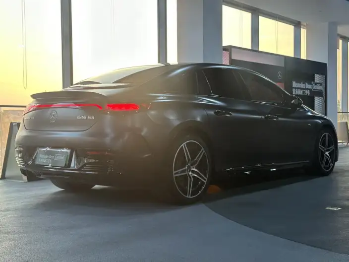 Mercedes-Benz EQE AMG 2023 Model EQE 53 4MATIC+ – фото 6