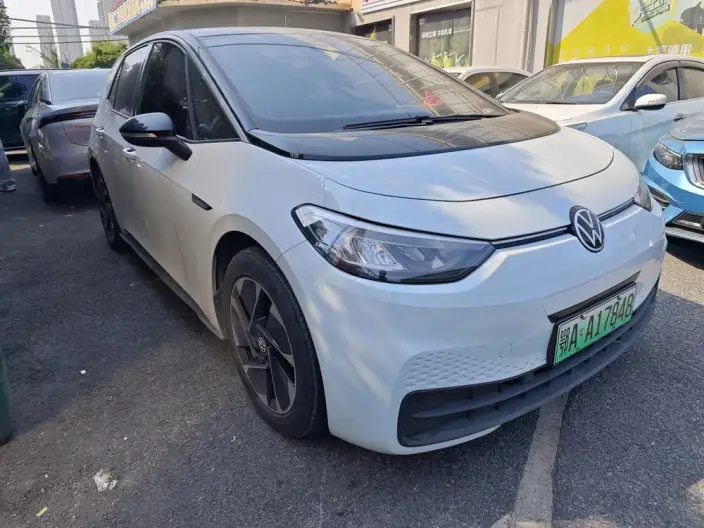 Volkswagen ID.3 2023 Model L Class Model Pure Smart Edition – фото 3