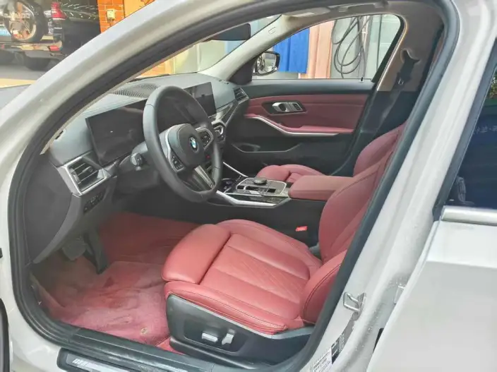 BMW 3 Series 2023 Model 325Li M Sports Set – фото 9