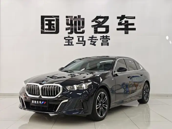 BMW 5 Series 2024 Model 525Li M Sports Set – фото 1