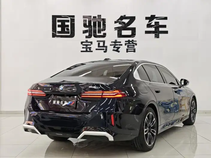 BMW 5 Series 2024 Model 525Li M Sports Set – фото 5