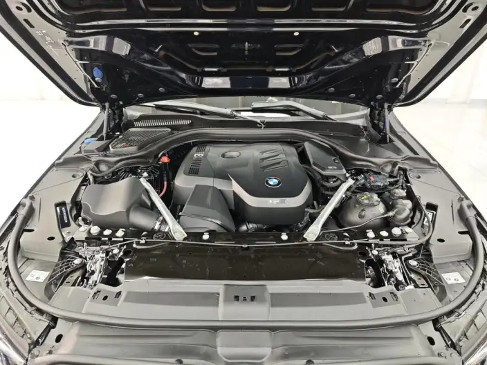 BMW 5 Series 2024 Model 525Li M Sports Set – фото 7