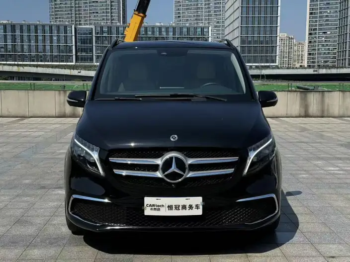 Mercedes-Benz V-Class 2022 Model V 260 L Long wheelbase Premium Edition – фото 2