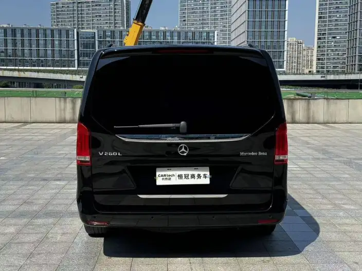 Mercedes-Benz V-Class 2022 Model V 260 L Long wheelbase Premium Edition – фото 5