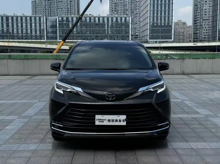 Toyota Sienna 2024 Model Hybrid 2.5L Comfort Edition – фото 2
