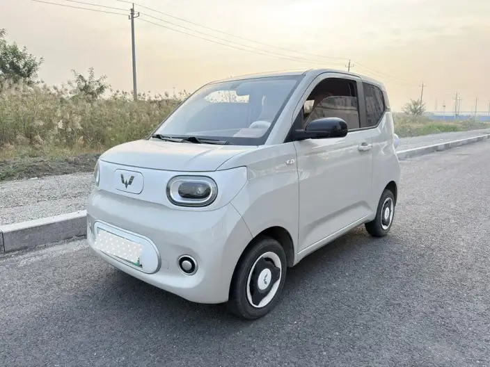 Wuling Hongguang MINIEV 2024 Model 215km Youth Edition Lithium Iron Phosphate – фото 1