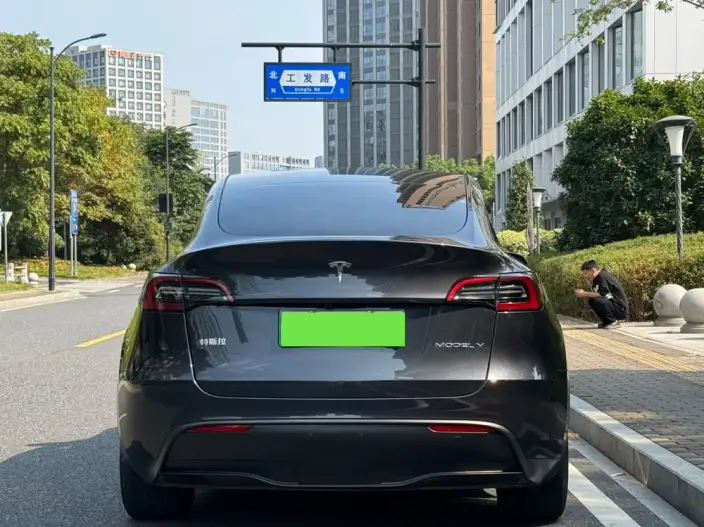 Model Y 2024 Model Rear-wheel drive version – фото 5
