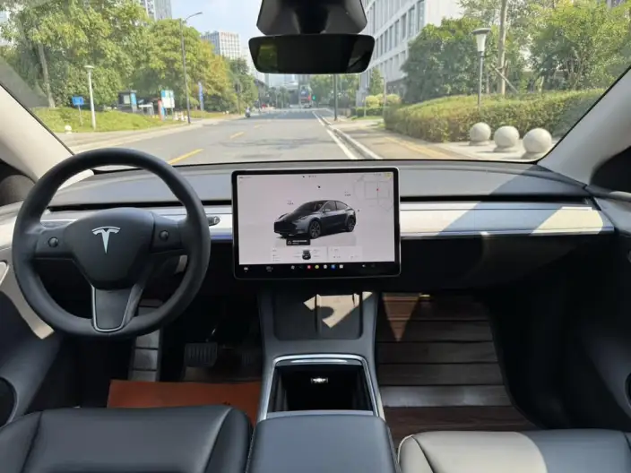 Model Y 2024 Model Rear-wheel drive version – фото 7