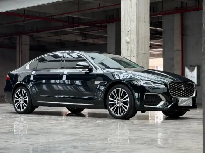 Jaguar XFL 2023 Model 2.0T P250 2WD Exclusive Deluxe Edition