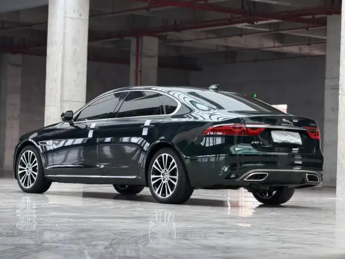 Jaguar XFL 2023 Model 2.0T P250 2WD Exclusive Deluxe Edition