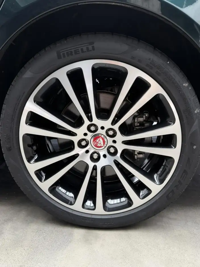Jaguar XFL 2023 Model 2.0T P250 2WD Exclusive Deluxe Edition – фото 8