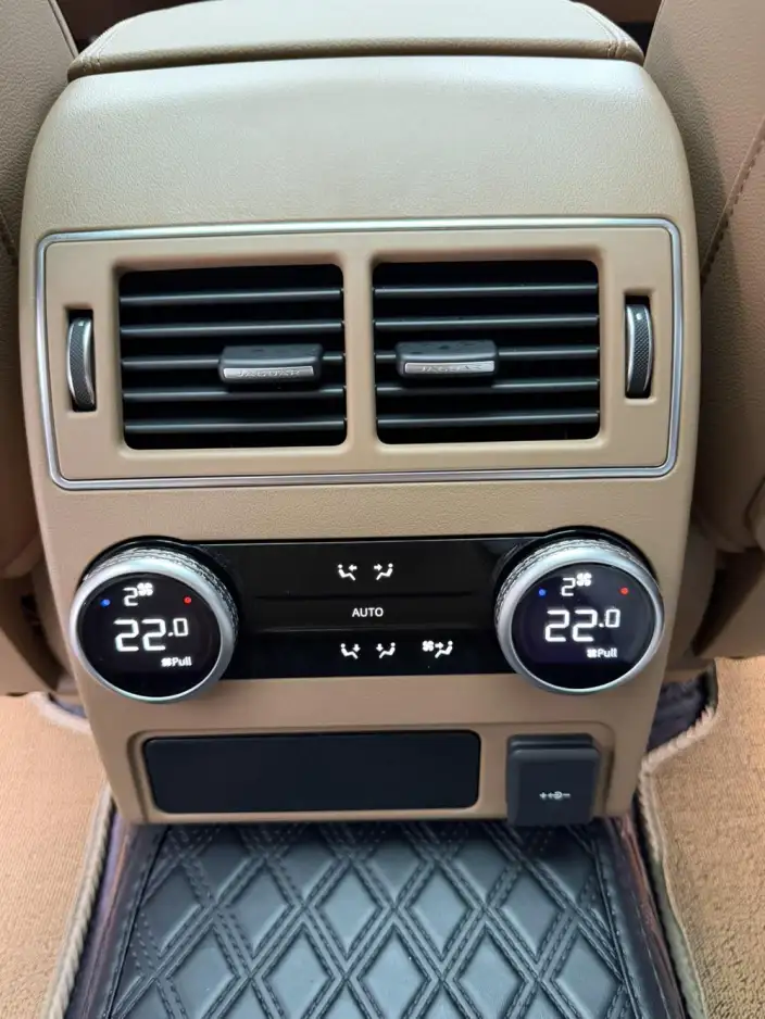 Jaguar XFL 2023 Model 2.0T P250 2WD Exclusive Deluxe Edition – фото 10