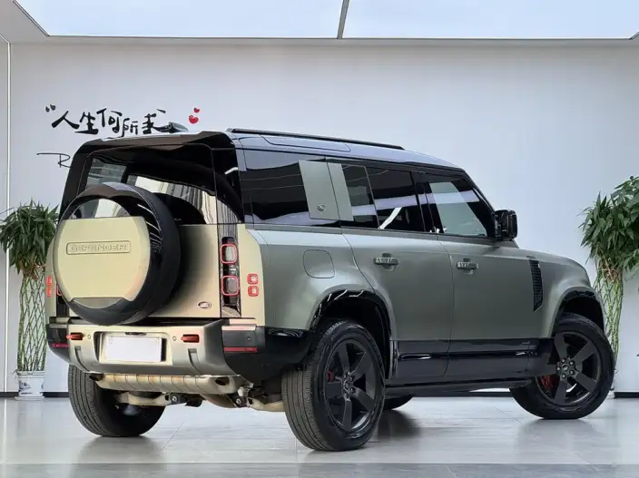 Land Rover Defender 2023 Model Facelift 110 3.0T X P400 – фото 6