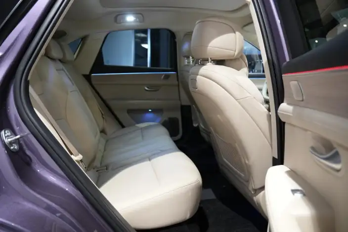 Aito M5 2025 Model Extended Range Ultra 4WD Edition – фото 8