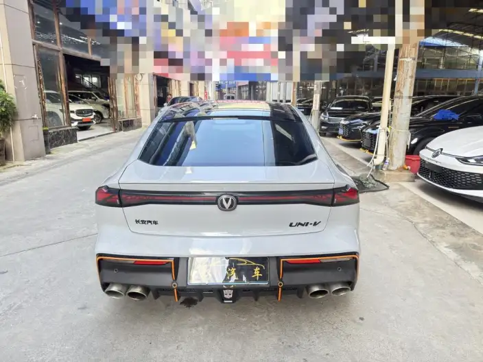 Changan UNI-V 2022 Model 1.5T Sports Edition – фото 5