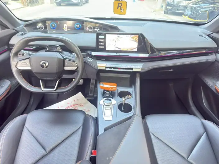 Changan UNI-V 2022 Model 1.5T Sports Edition – фото 8