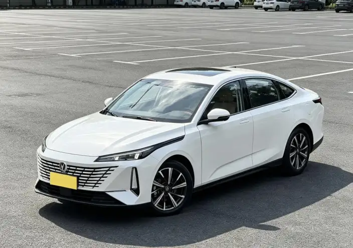 Changan Eado 2024 Model 1.5T DCT Changxiang Edition – фото 1