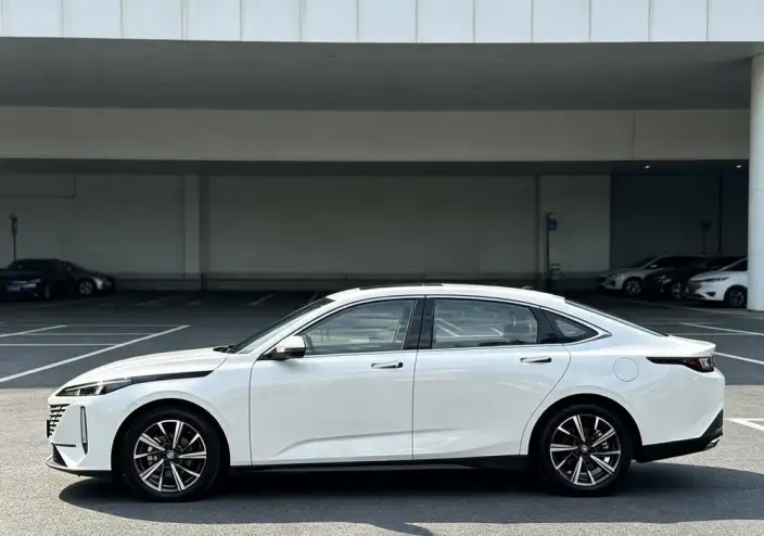 Changan Eado 2024 Model 1.5T DCT Changxiang Edition – фото 4