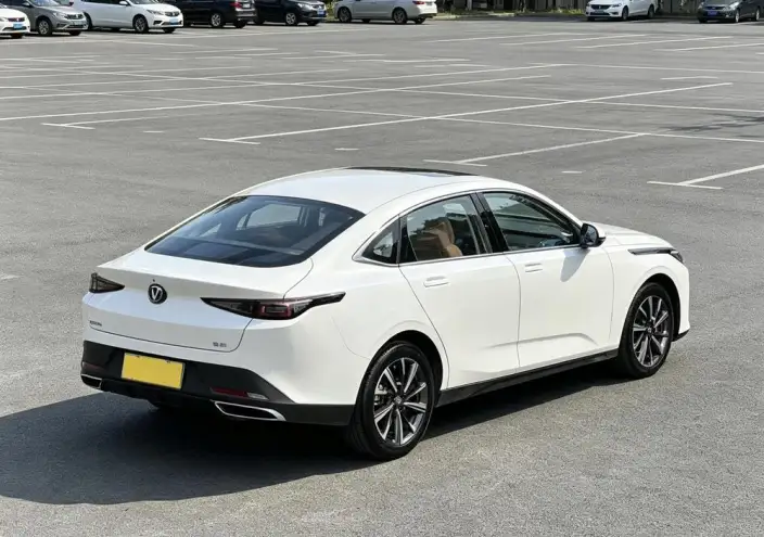 Changan Eado 2024 Model 1.5T DCT Changxiang Edition – фото 7