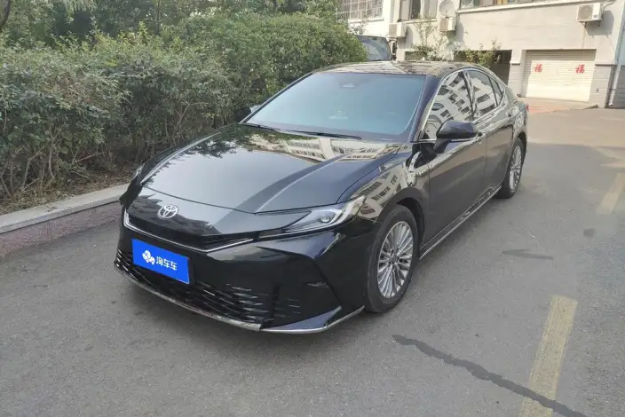 Toyota Camry 2024 Model Hybrid 2.0HGVP Deluxe Edition – фото 1