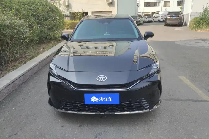 Toyota Camry 2024 Model Hybrid 2.0HGVP Deluxe Edition – фото 2