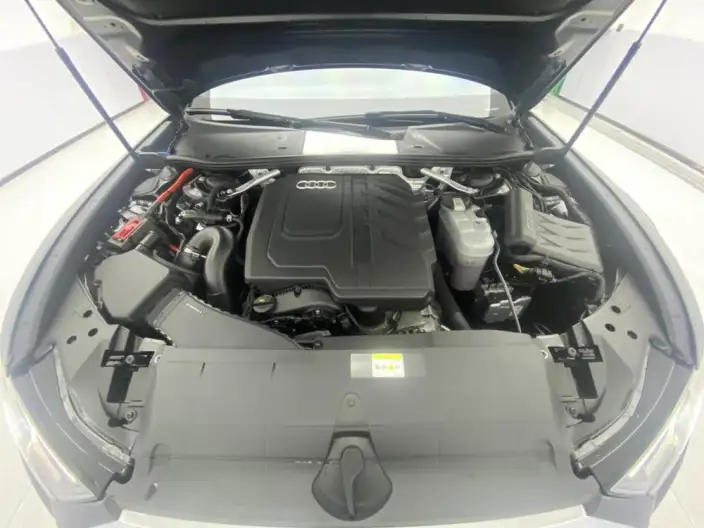 Audi A6L 2024 Model 40 TFSI Luxury Dynamic Model – фото 9