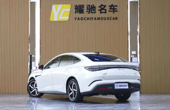 BYD Seal 07DM 2026 Model DM-i 230KM Flagship Model – фото 4