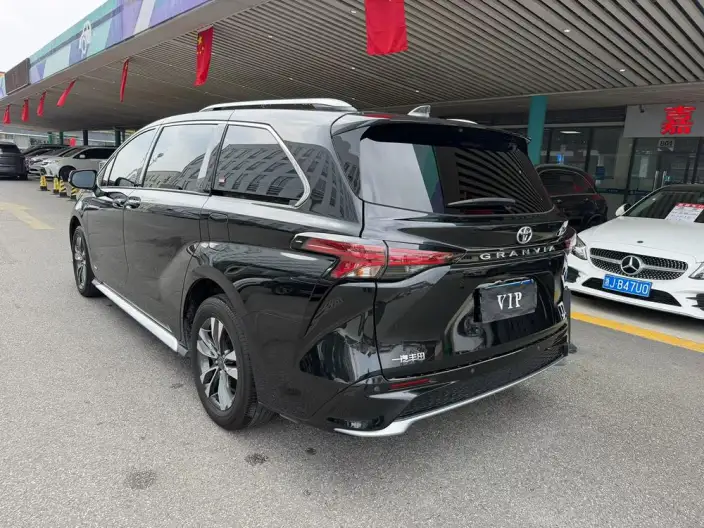 Granvia 2024 Model Intelligent Hybrid 2.5L 2WD Deluxe Edition – фото 4