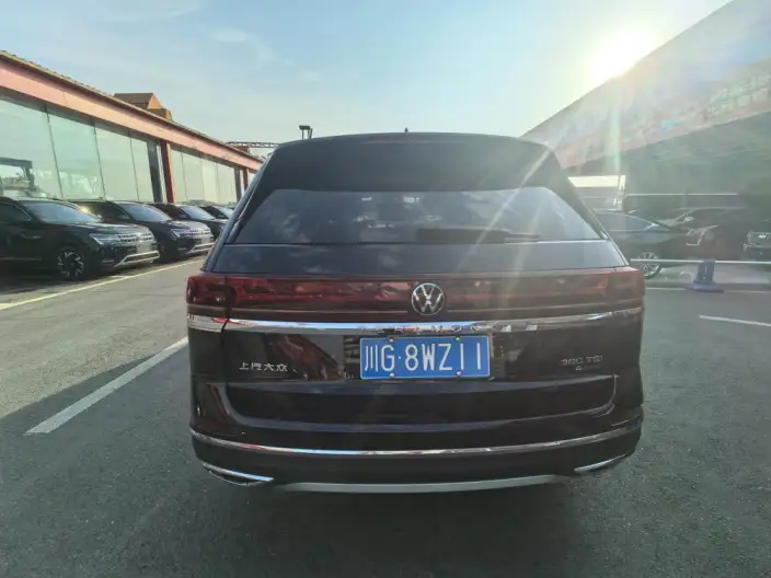 Volkswagen Teramont 2023 Model Facelift 380TSI 4WD Respect Deluxe Edition – фото 5