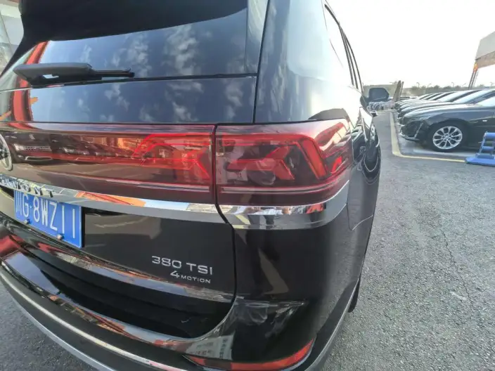 Volkswagen Teramont 2023 Model Facelift 380TSI 4WD Respect Deluxe Edition – фото 8