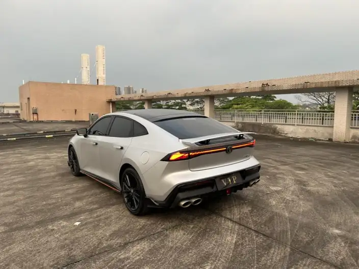 Changan UNI-V 2022 Model 1.5T Sports Edition – фото 4